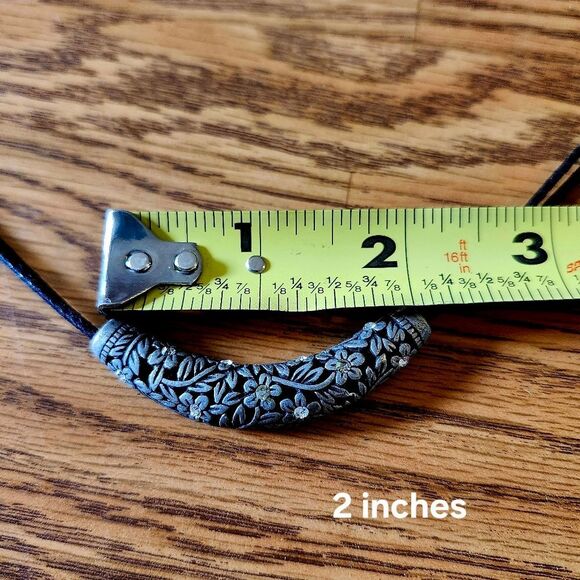 LIA SOPHIA Silver, Crystal, And Leather Necklace VINTAGE INSPIRED - Picture 11 of 14